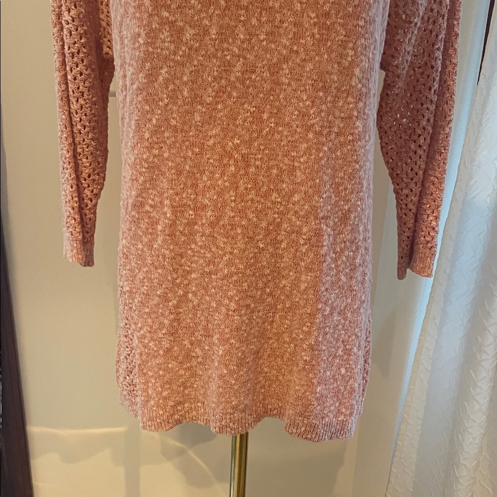Hinge Pink Peach V-Neck Knit Sweater Small - Picture 3 of 8